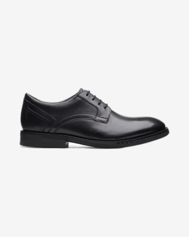 Clarks Un Hugh Lace-Up Shoes – Standard Fit 1