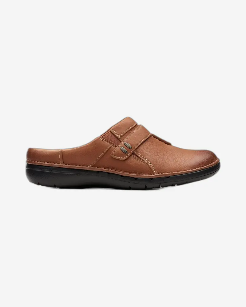 Clarks Un Loop Ease Slip-On Shoes – Standard Width Fit 1