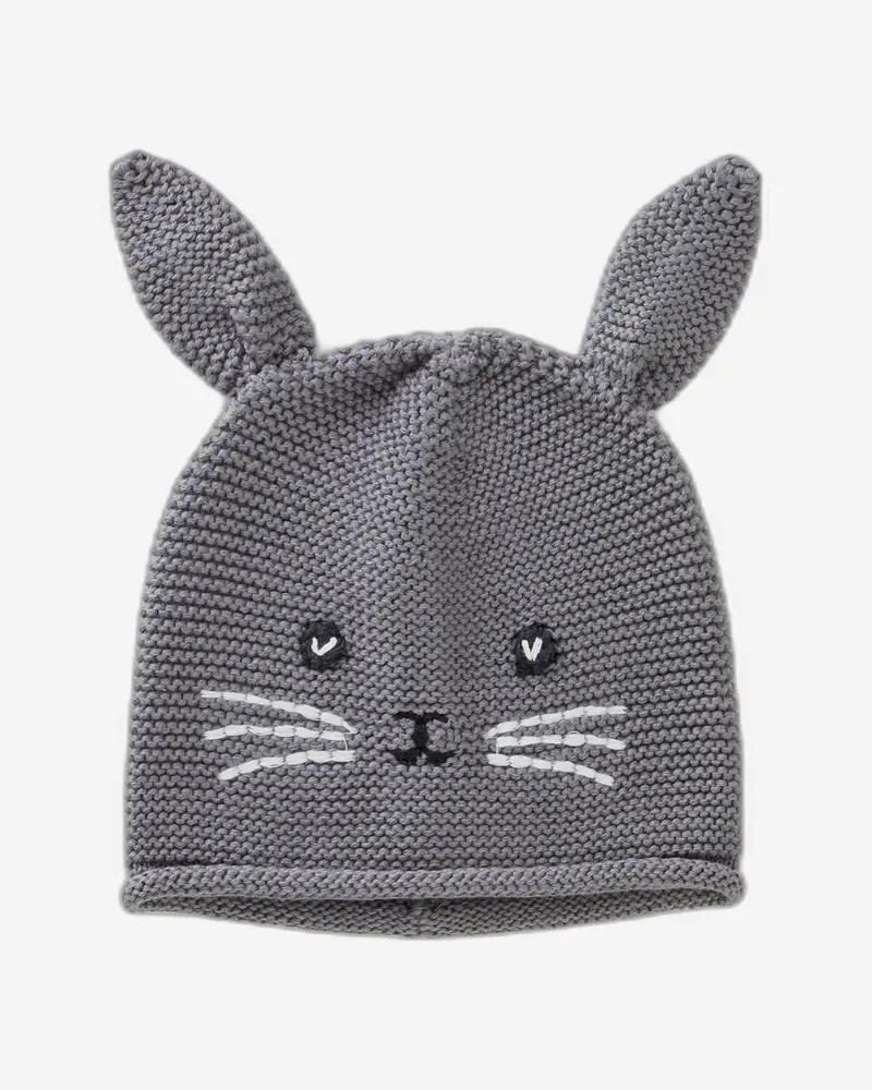 Knitted Hat With Embroidered Appliqué Detail 1
