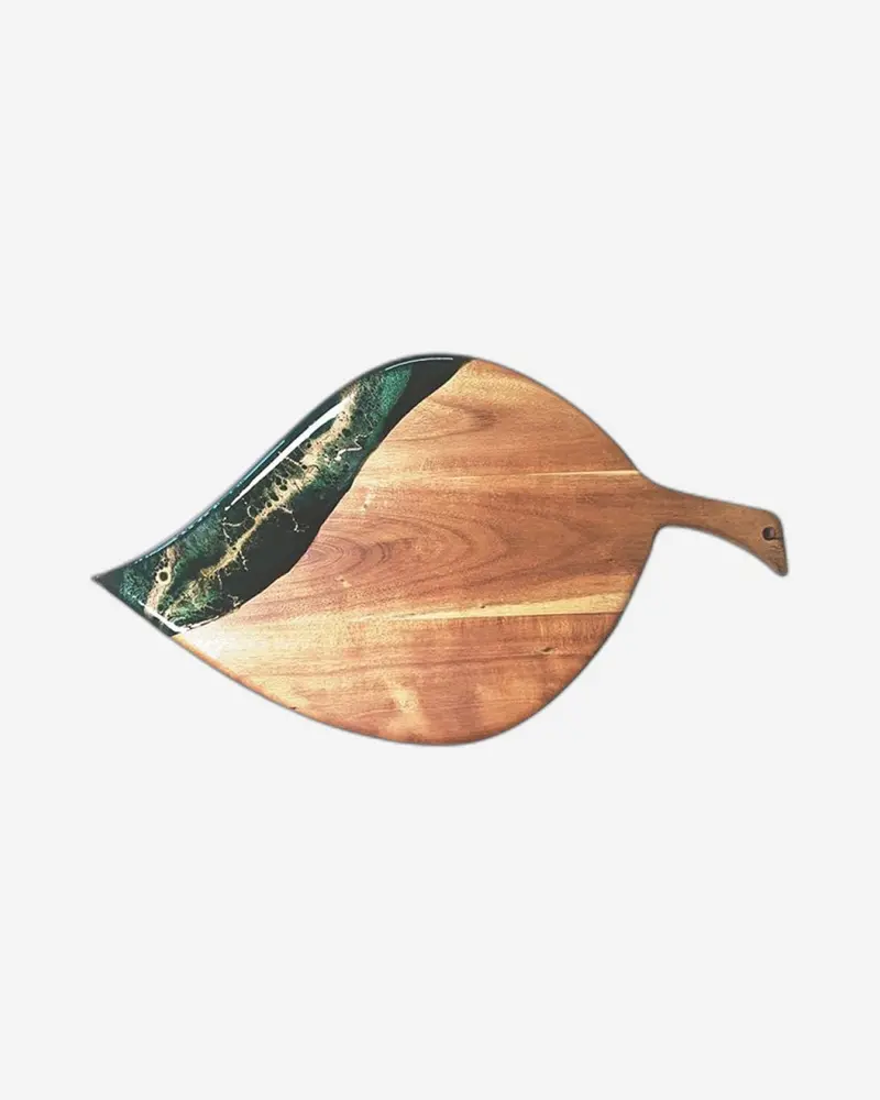 Lynn & Liana Jade Acacia Leaf-Shaped Serving Board (11" X 19") 1